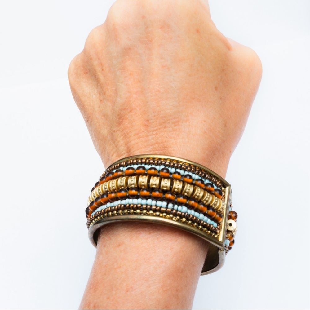 Vintage boho chic chunky bracelet brass bangle bracelet maximalist summer trend